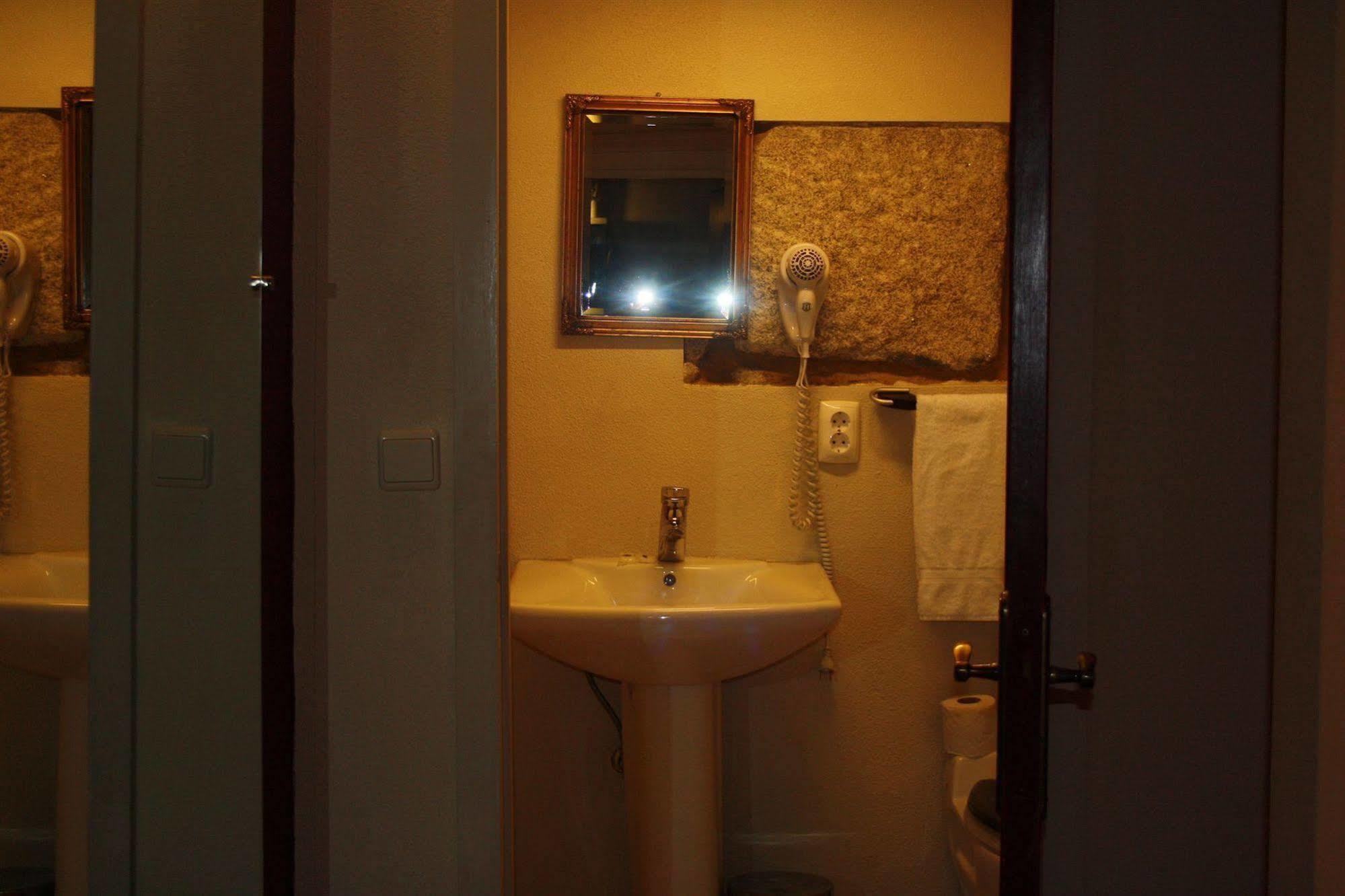 Residencia Pedra Antiga Hotell OOporto Exteriör bild