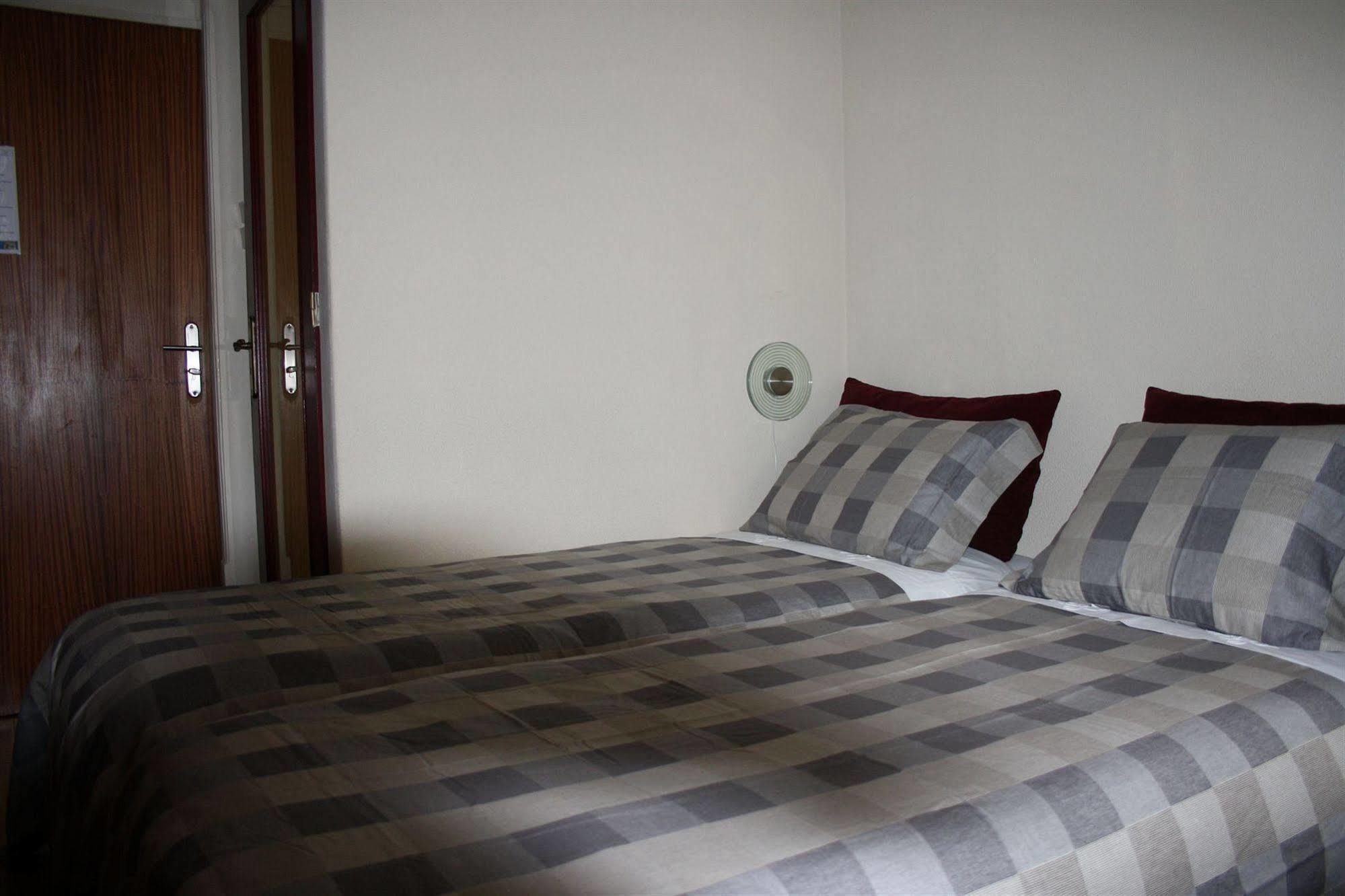 Residencia Pedra Antiga Hotell OOporto Exteriör bild