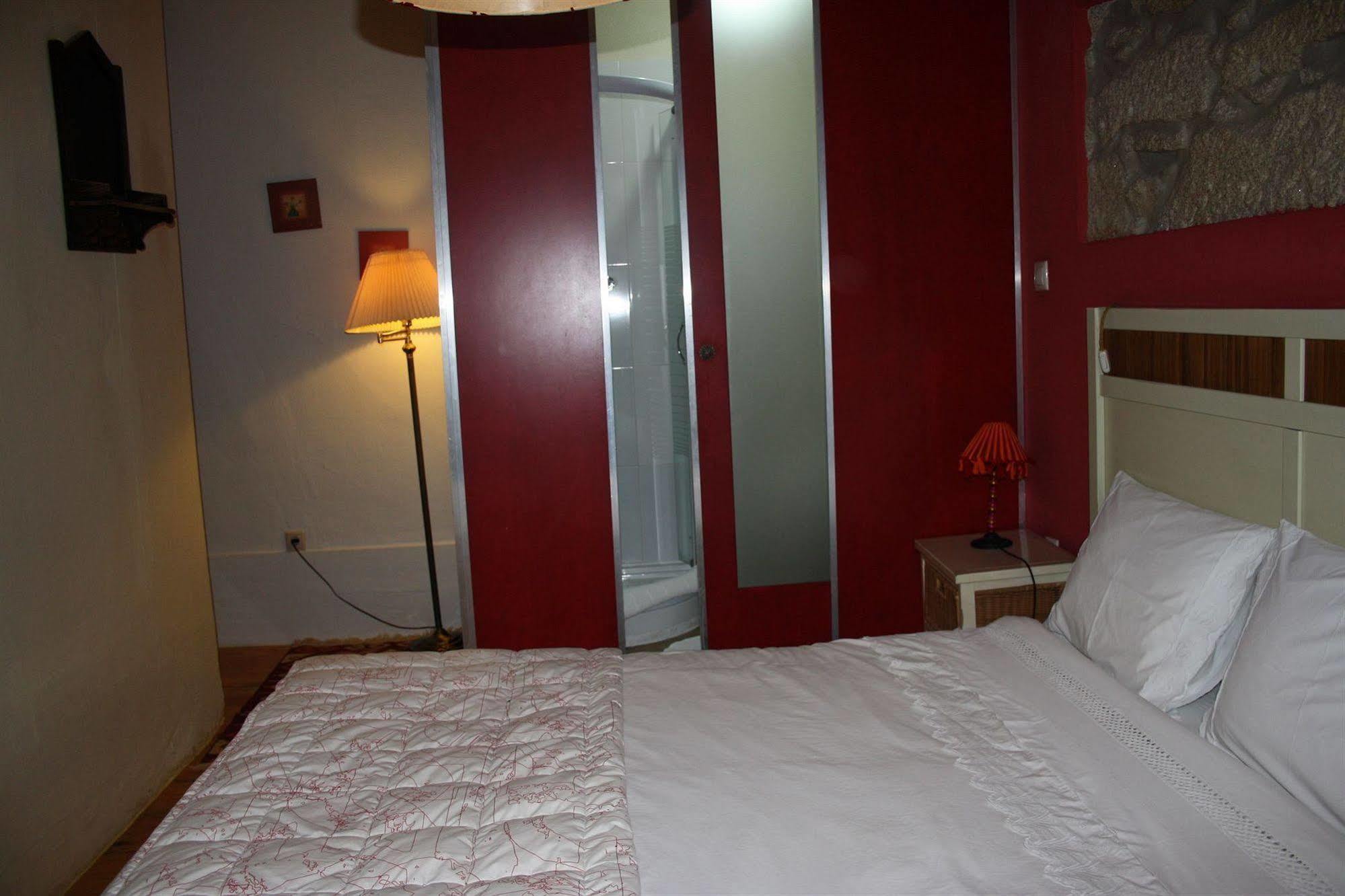 Residencia Pedra Antiga Hotell OOporto Exteriör bild